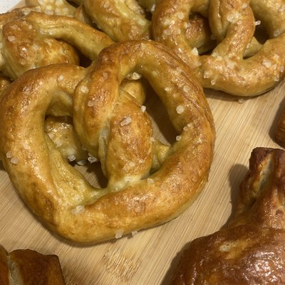 Sourdough Soft Pretzels - 6 (Salted)