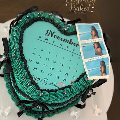 9inch 3 Layer Heart Cake 