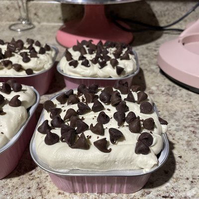 Mini Vanilla Chocolate Chips Tres Leches