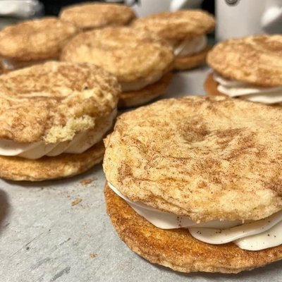 Snickerdoodle Sandwiches 
