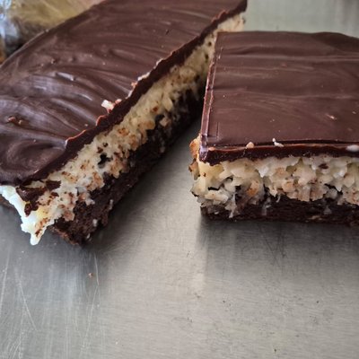 Almond Joy 4x4