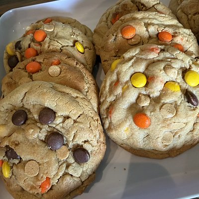 Peanut Butter Lover’s Bakery Style Cookie 
