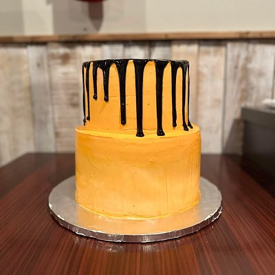 8 & 10 Inch Tiered Cake 