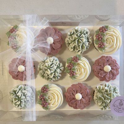 CLASSIC Boxed Florals