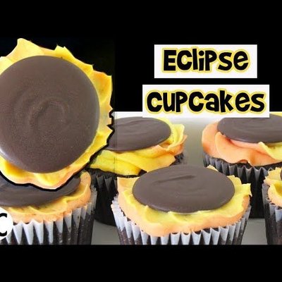 Solar Eclipse Cupcakes 