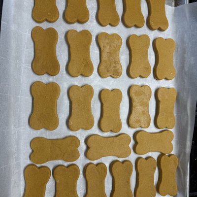 Peanut Butter Pumpkin Bones - Small