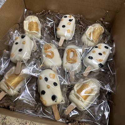 Cakesicles
