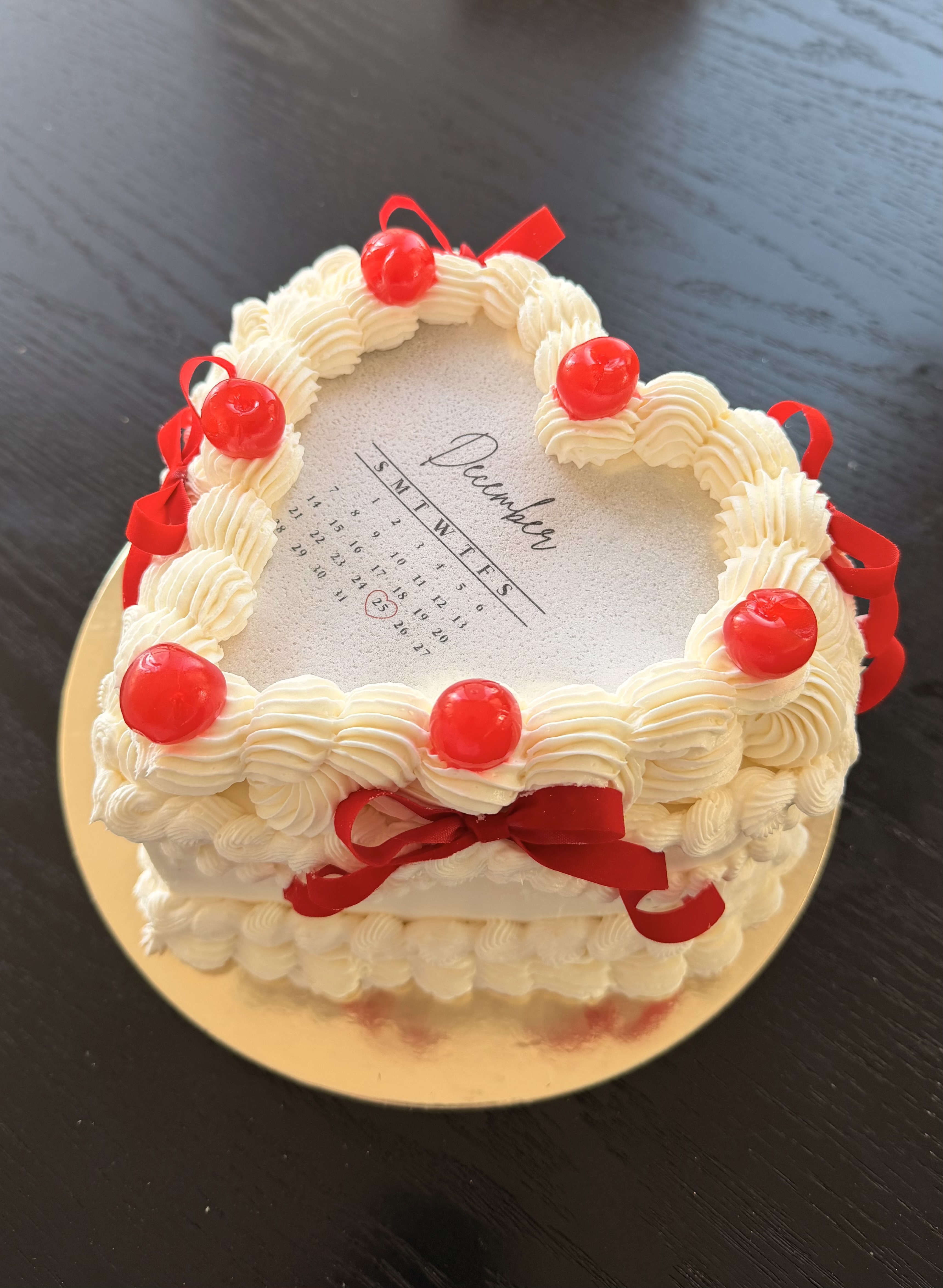 9’ Heart Cake