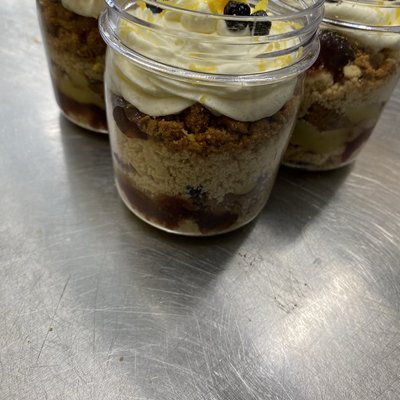 Strawberry Lemonade Crunch Pie Jar