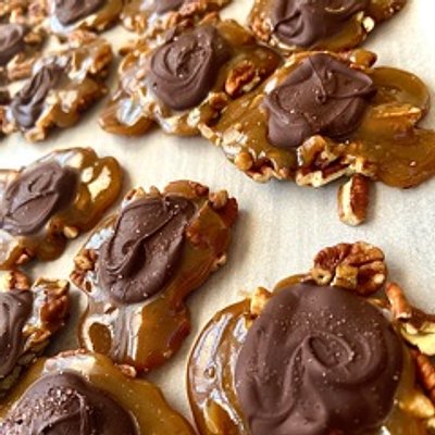 6 Caramel Turtles