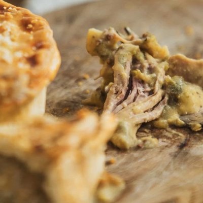 Slow Roasted Pork And Cider Pie (medium) 600g