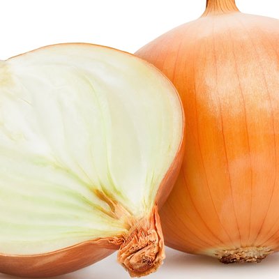 Onion (Yellow Medium) With Top For Chives