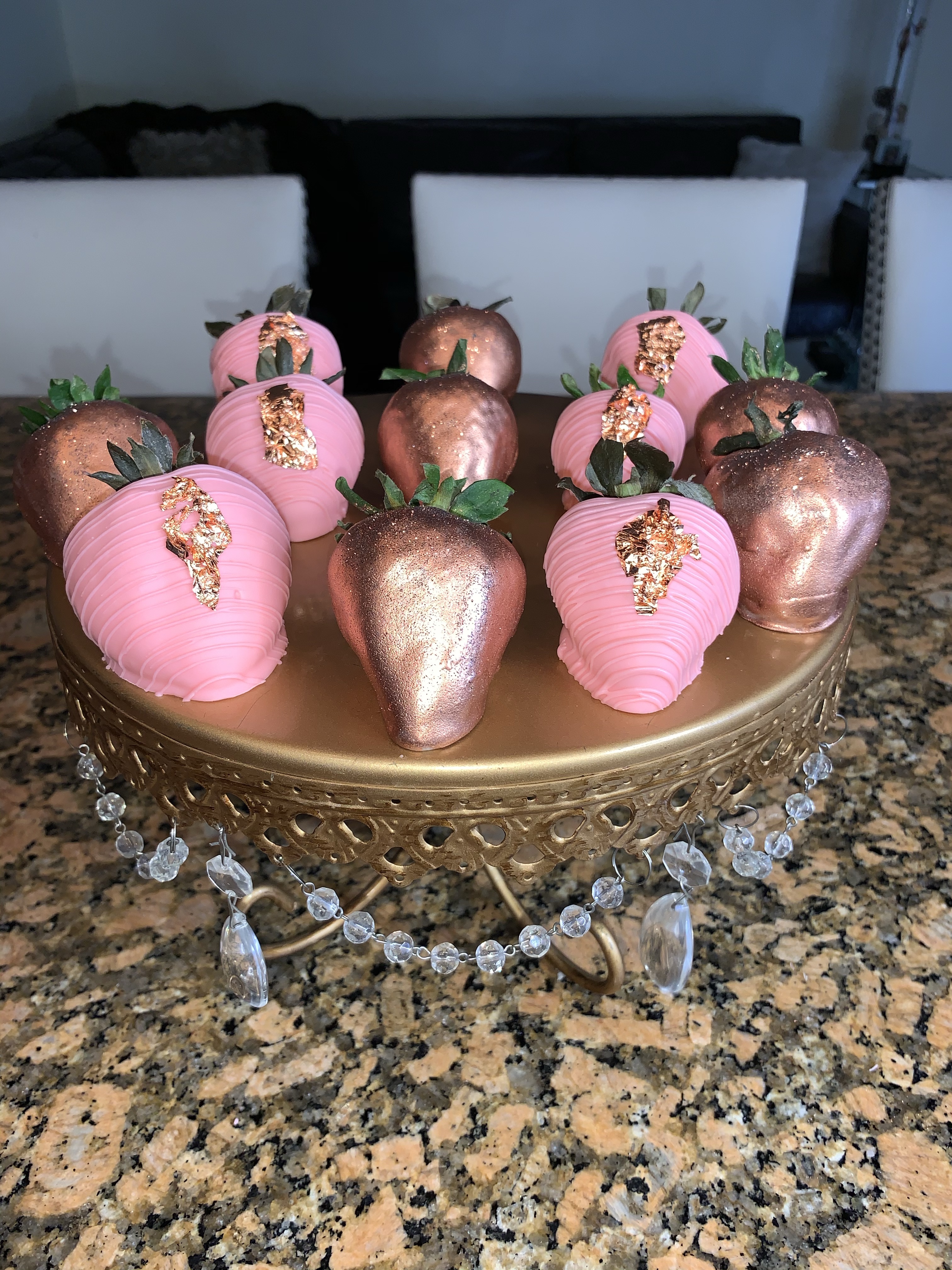 Rose Gold & Blush Chocolate Covered Strawberries 
