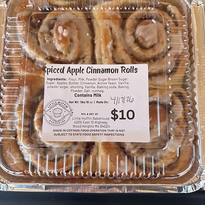 Spiced Apple Cinnamon Rolls 