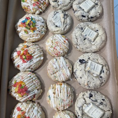 Dozen Assorted Cookies (Read Description) 