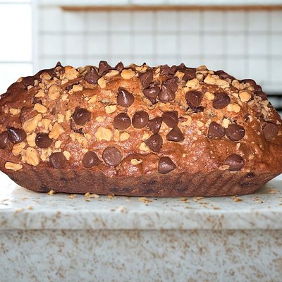 Banana Walnut Bread With Chocolate Chips