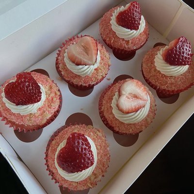 Cupcakes! (6ct, 12ct, 18ct, 24ct) 