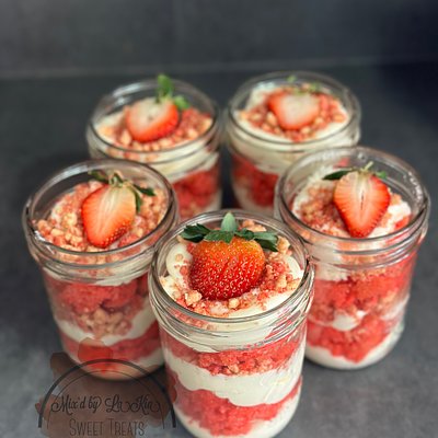 Cupcake Truffle Jars ( Set Of 4)