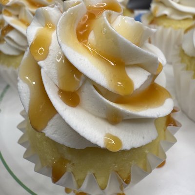Salted Caramel Dream (filled) Cupcakes 