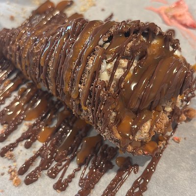 2ct Twix Cheesecake