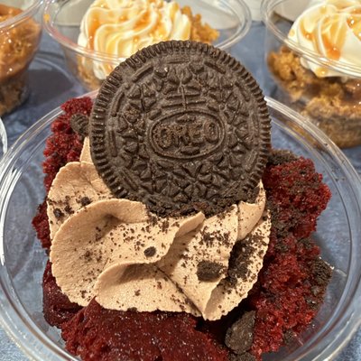 Oreo Red Velvet Cake Cup 