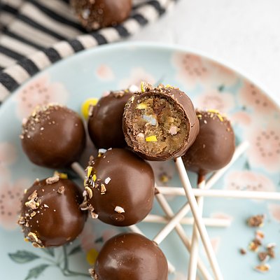 Cadbury Cake Pops