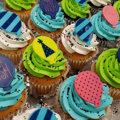 Custom Decorated Cupcakes