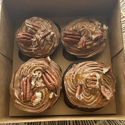 Chocolate Pecan Cupcakes 