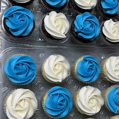 1/2 Dozen Chocolate Cupcakes