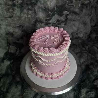 6” Round Cake