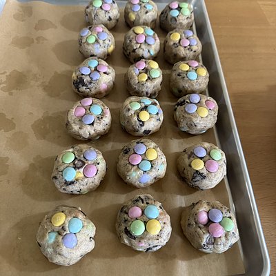 Chocolate Candy Crunch Cookie(2.5oz)