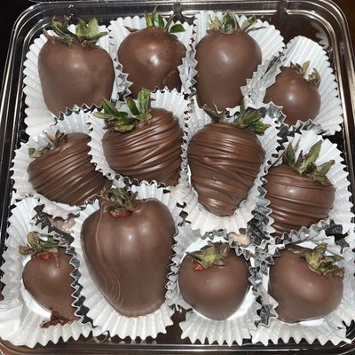 Half Dozen of Berries (any color, white or milk chocolate) 