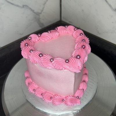 6” Heart Cake