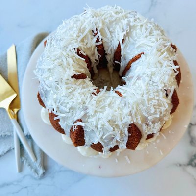 Coconut Cake: Bundt