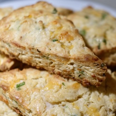 Cheddar & Scallion Scone