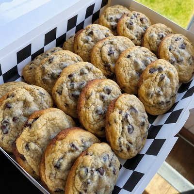 Regular Chocolate Chip Cookies 