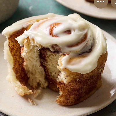 Brioche Sourdough Cinnamon Rolls with Cream Cheese Icing (4-PK)