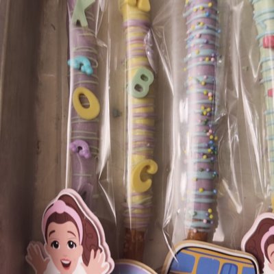 Pretzel Rod ( Deluxe)
