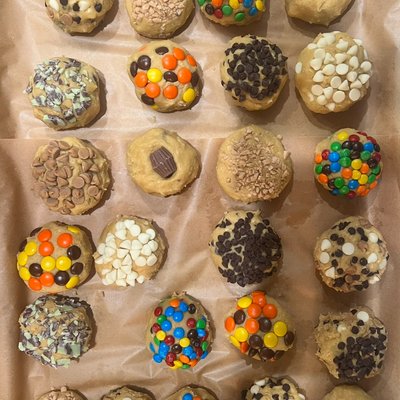 Jumbo Cookies Assortment
