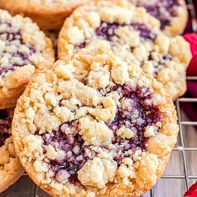Raspberry Crumble Cookies