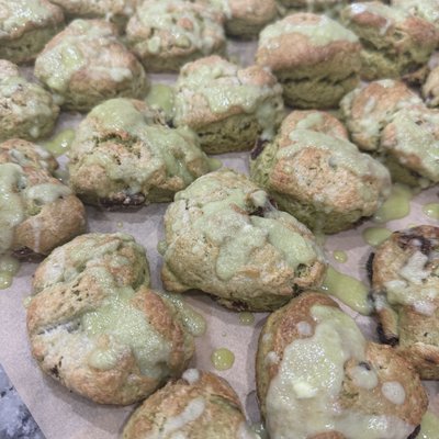 Matcha Sourdough Scones 8ct