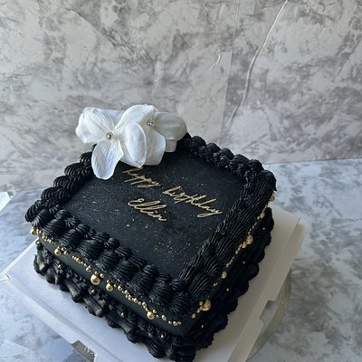 8” Custom Celebration Cake Quote (Serves 30)