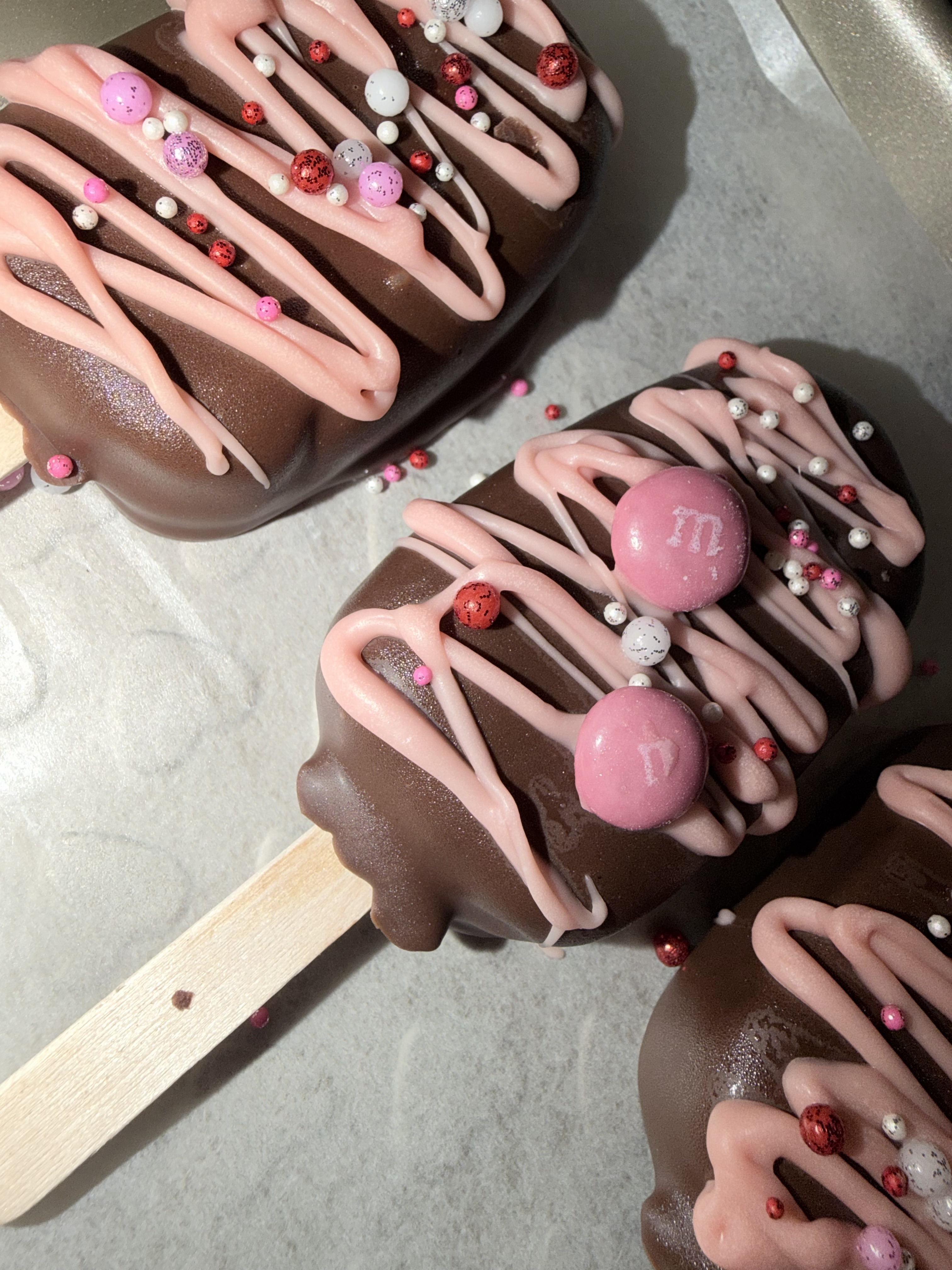 Cakesicles