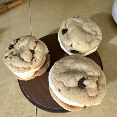 homeade cookie sandwiches 🍪🤍