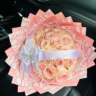 25 Roses 🌹 
