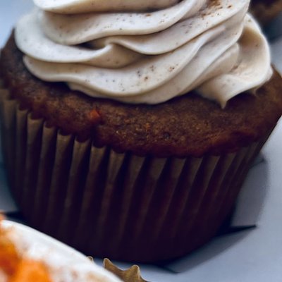 Carrot Cake cupcake Dozen 