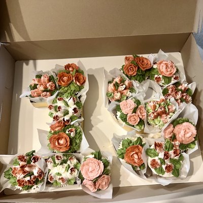 Gourmet Birthday Cupcakes number