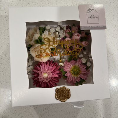 4 Cupcake Box 