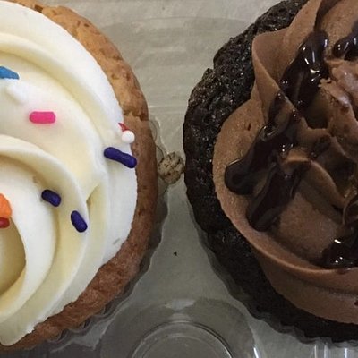 2 Pack Cupcakes