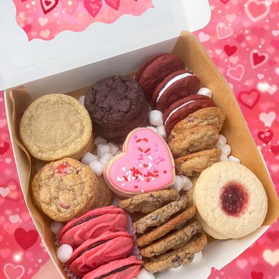 Valentine’s Day Cookie Box 